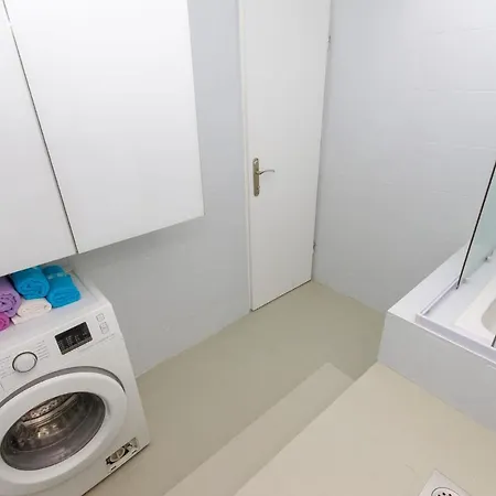 Daire Cozy Center For 2 Split