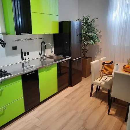 Daire Cozy Center For 2 Split